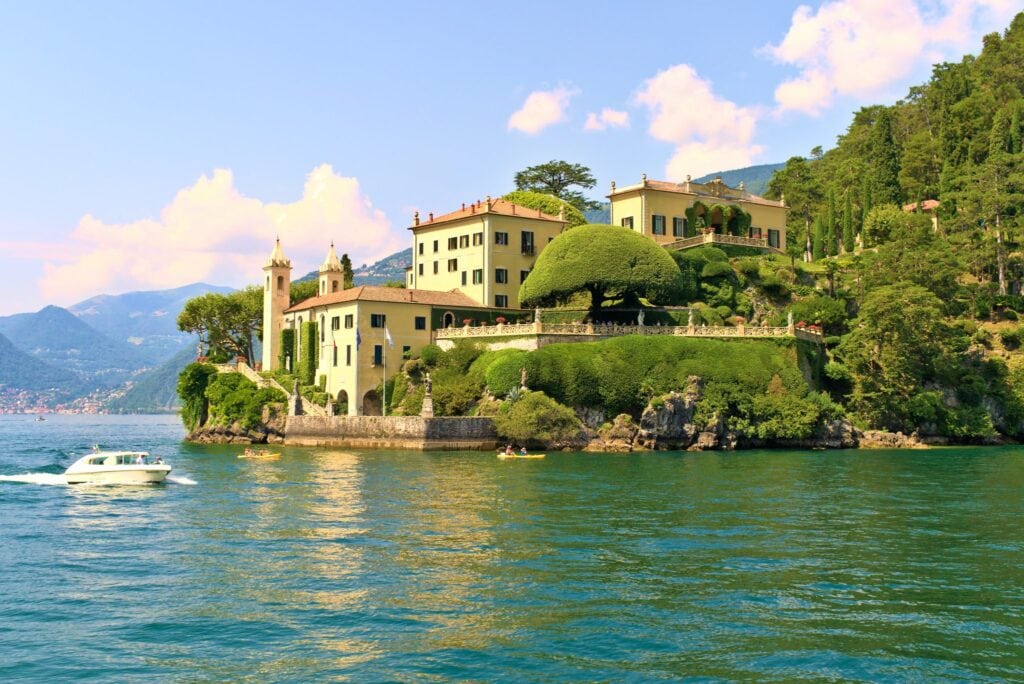 Best lake como wedding venues villa balbianello