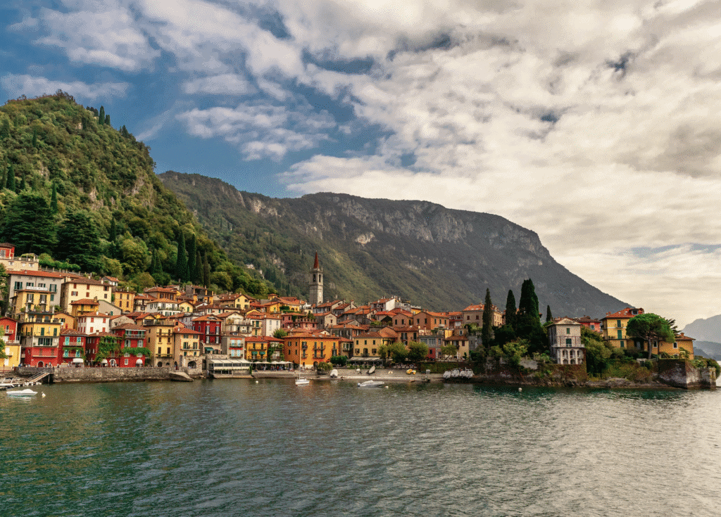 Lake como to milan